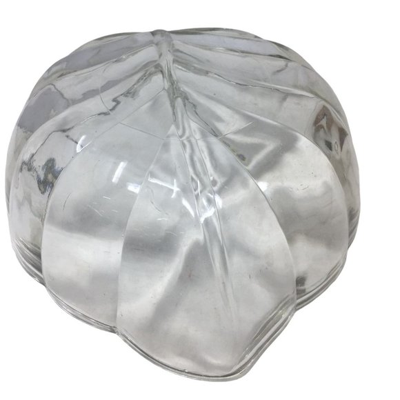 Pretty Leaf Shaped Crystal Serving Dish Prism Effect cut Bottom Ridges - Picture 4 of 7